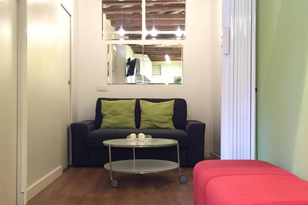 דירות מדריד Plaza Mayor-Acogedor Apartamento En Edificio Historico Del Centro-Wifi מראה חיצוני תמונה