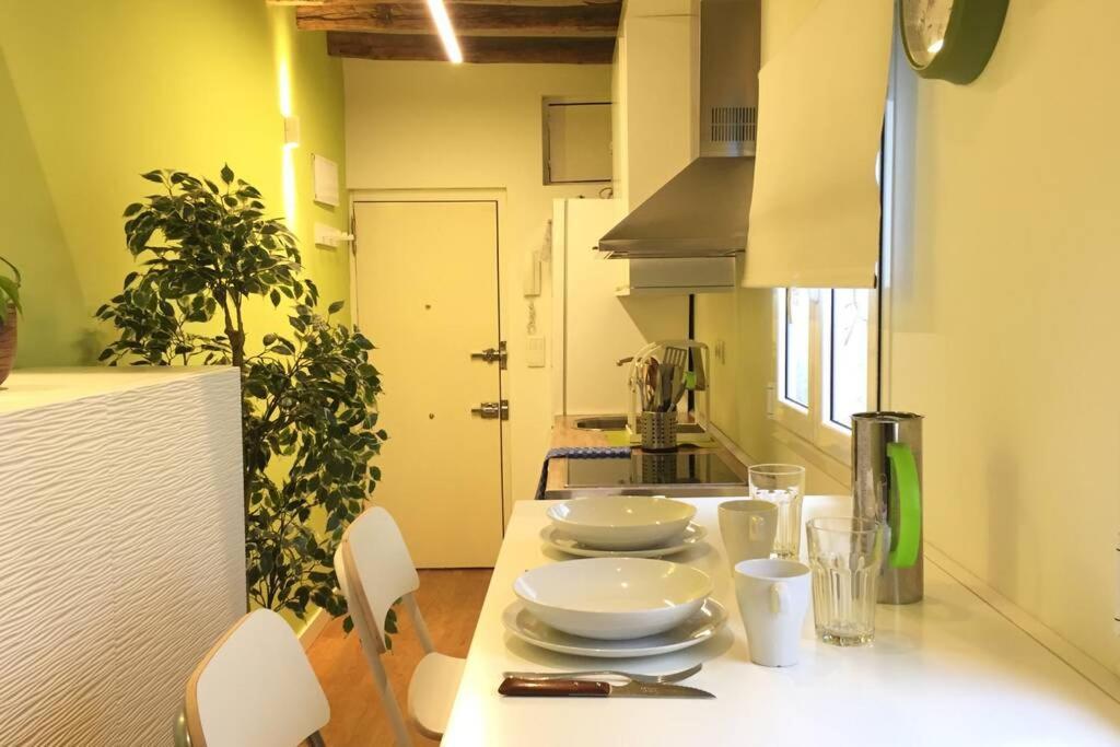 דירות מדריד Plaza Mayor-Acogedor Apartamento En Edificio Historico Del Centro-Wifi מראה חיצוני תמונה