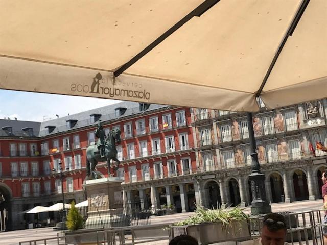 דירות מדריד Plaza Mayor-Acogedor Apartamento En Edificio Historico Del Centro-Wifi מראה חיצוני תמונה